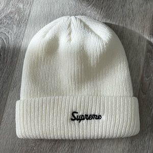 Supreme loose gauge beanie